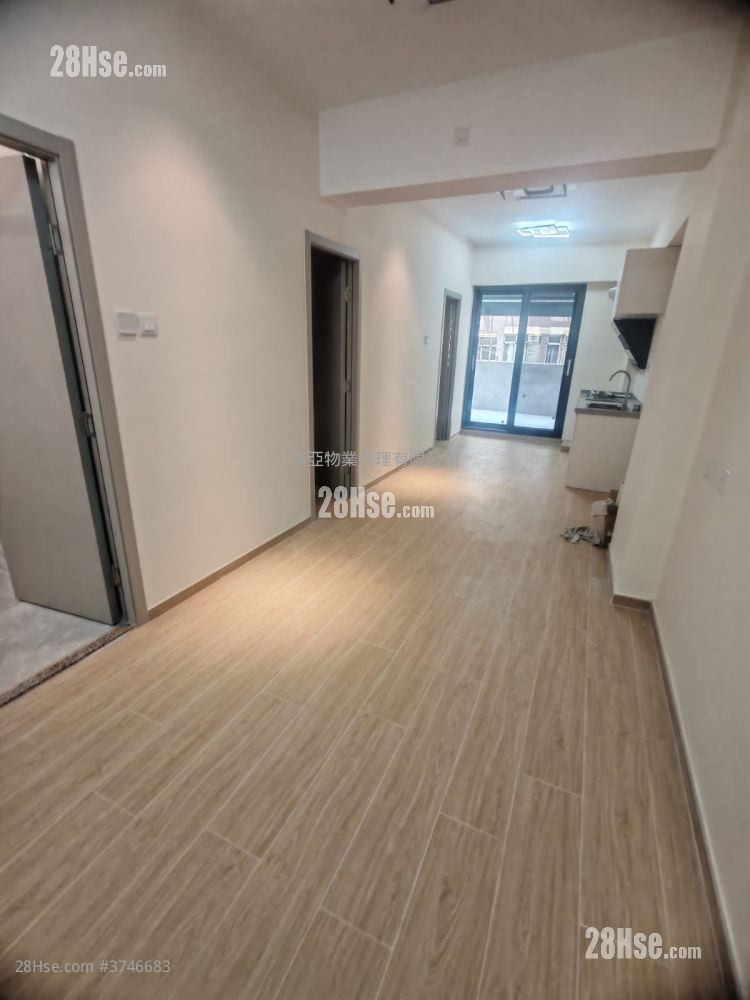 新安大楼 售盘 2 房 , 1 浴室 397 平方尺