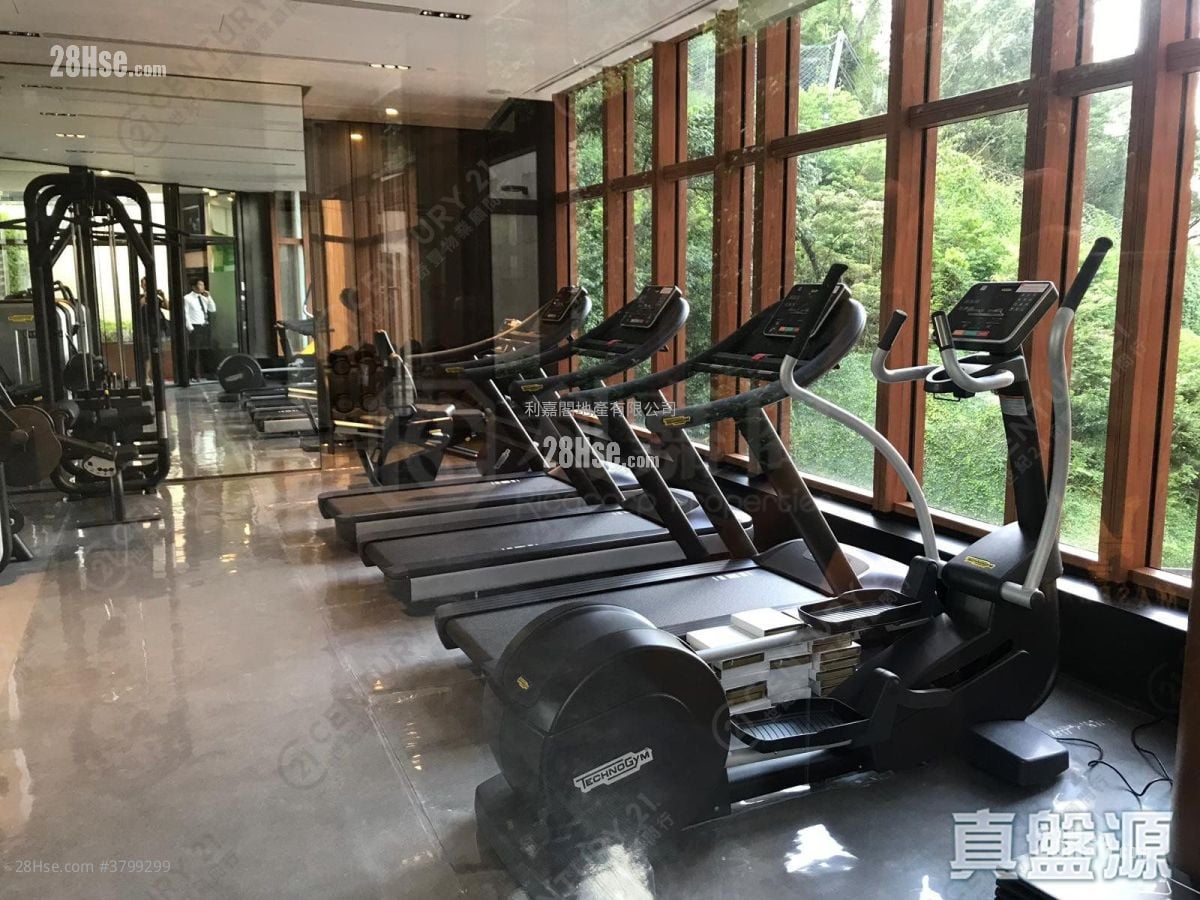 The Met. Acappella Rental Studio , 1 Bathroom 254 ft²