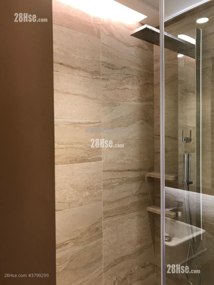 The Met. Acappella Rental Studio , 1 Bathroom 254 ft²