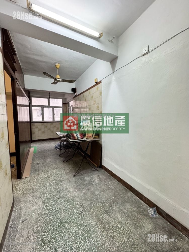 Wing Wah Building Sell 2 Bedrooms , 1 Bathroom 375 ft²
