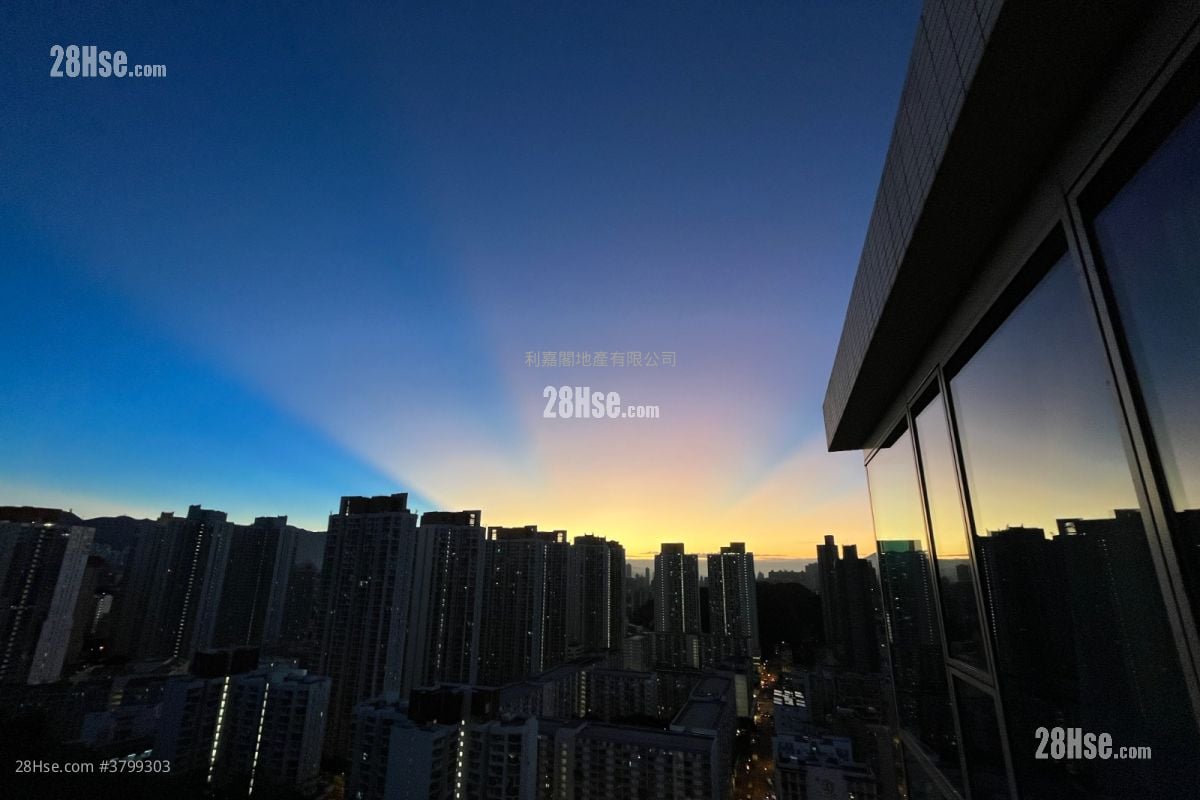 Madison Park Sell Studio , 1 Bathroom 438 ft²