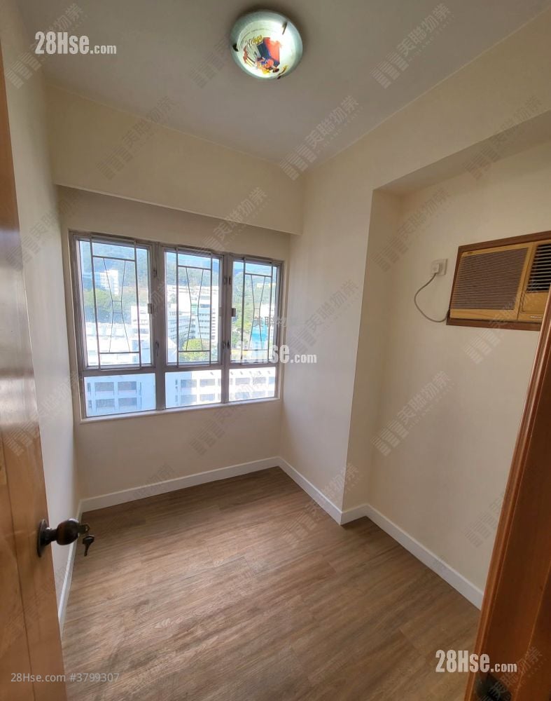 Tsuen Tak Garden Sell 2 Bedrooms , 1 Bathroom 287 ft²