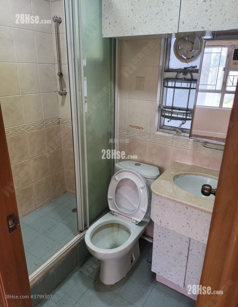 Tsuen Tak Garden Sell 2 Bedrooms , 1 Bathroom 287 ft²