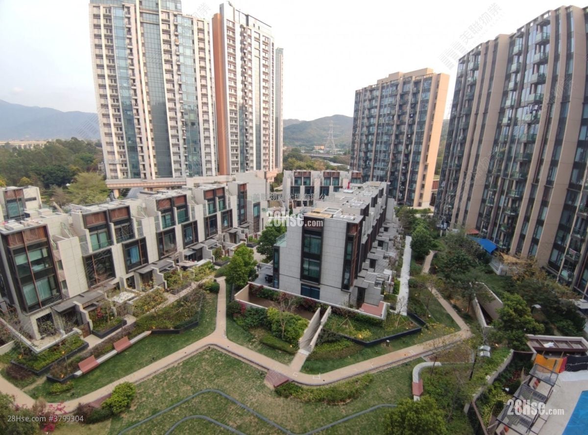 building outlook: Crescent Green Sell 3 Bedrooms , 3 Bathrooms 940 ft²