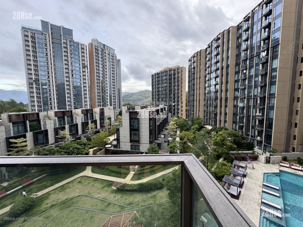 building outlook: Crescent Green Sell 3 Bedrooms , 3 Bathrooms 940 ft²