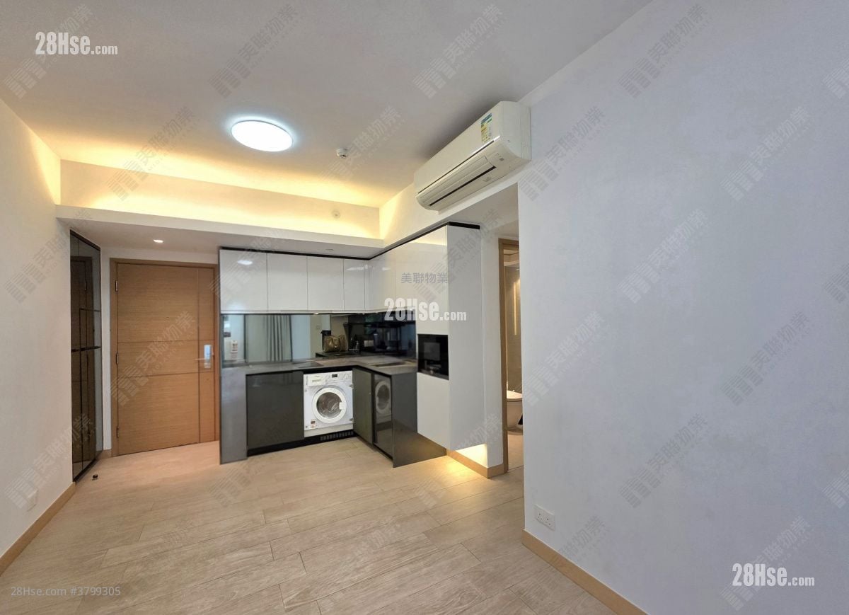 Century Link Rental 2 Bedrooms , 1 Bathroom 445 ft²