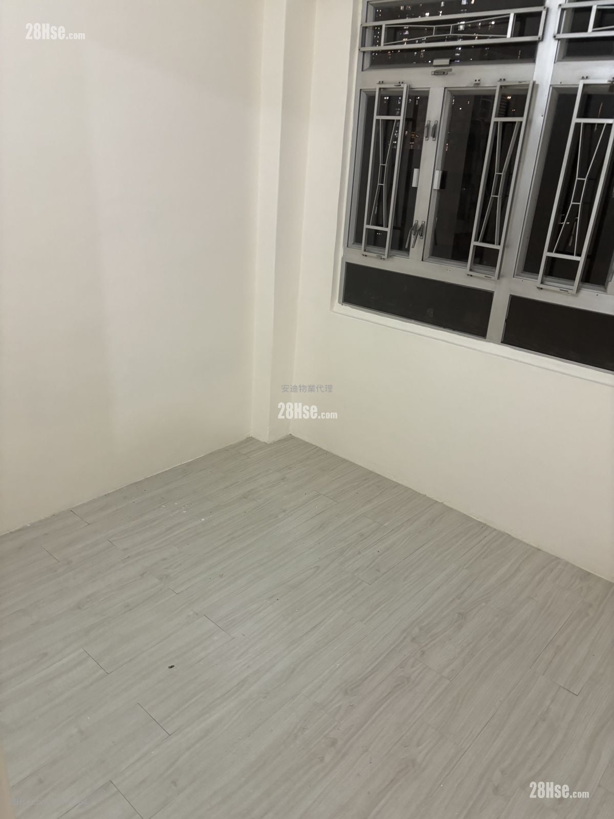 Chinese Mansion Rental 2 Bedrooms , 1 Bathroom 328 ft²