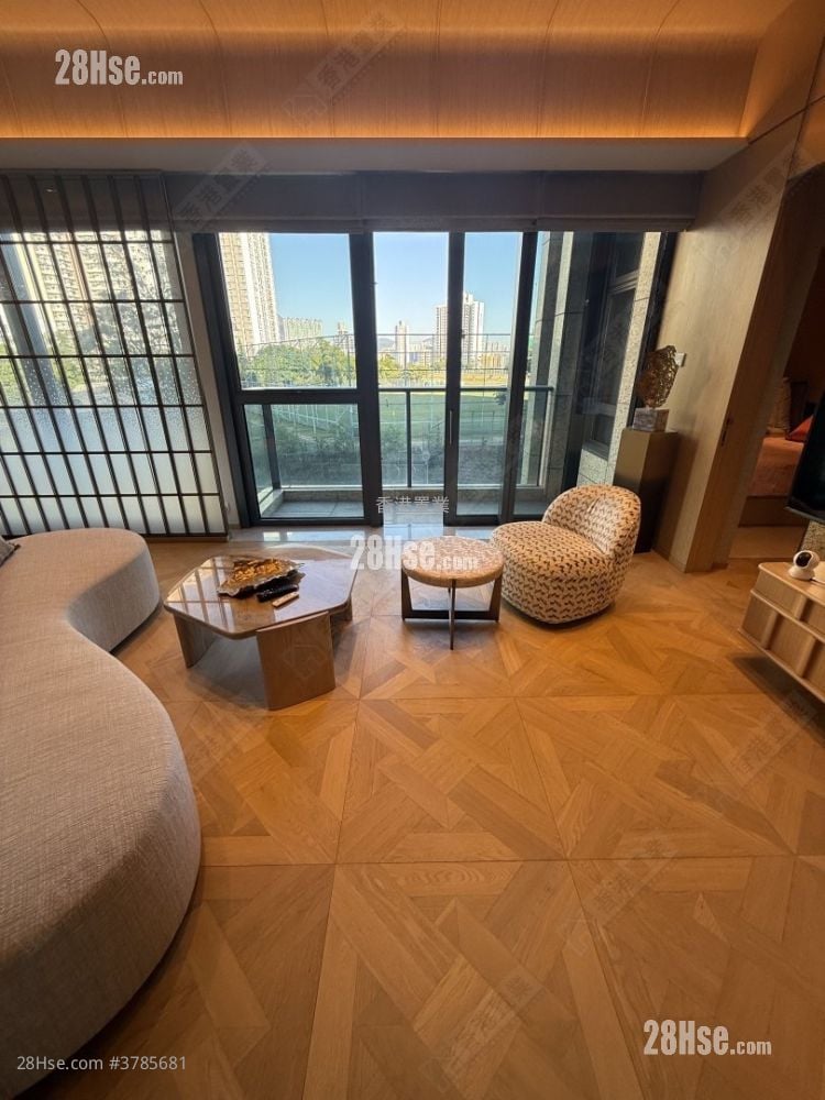 Ultima Rental 4 Bedrooms , 4 Bathrooms 1,311 ft²