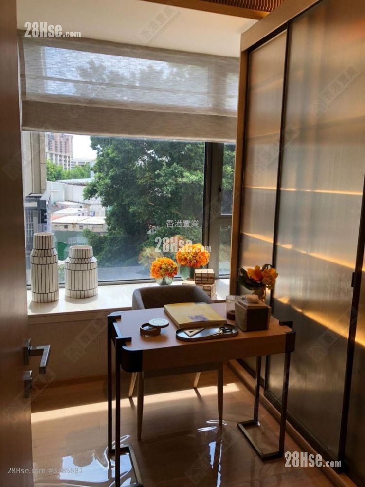 Ultima Rental 4 Bedrooms , 4 Bathrooms 1,311 ft²