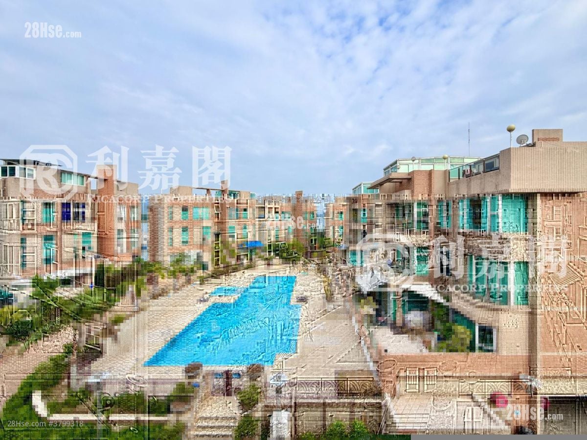 Costa Bello Sell 3 Bedrooms , 2 Bathrooms 837 ft²