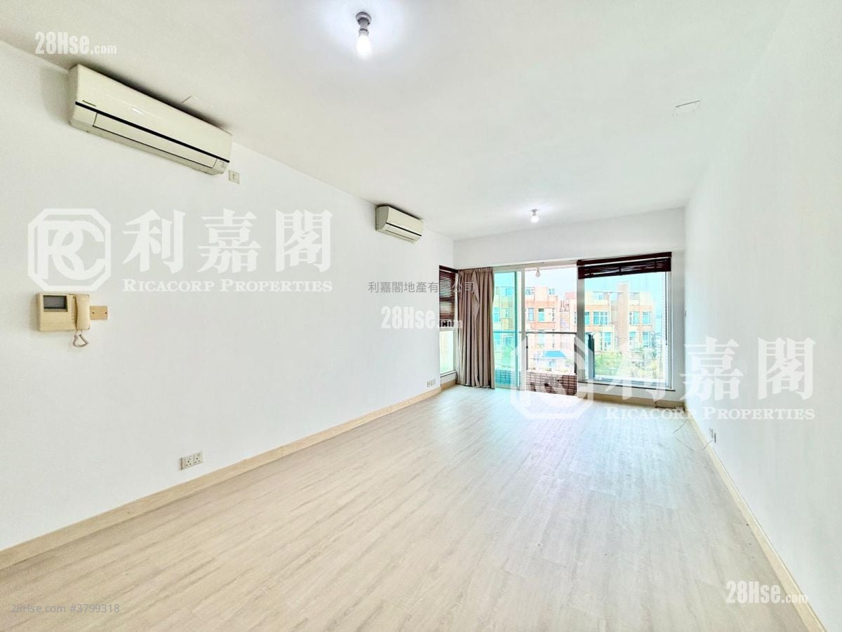 Costa Bello Sell 3 Bedrooms , 2 Bathrooms 837 ft²