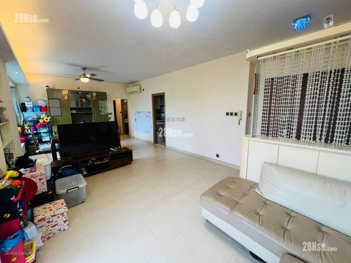 Peridot Court Sell 4 Bedrooms , 3 Bathrooms 1,155 ft²