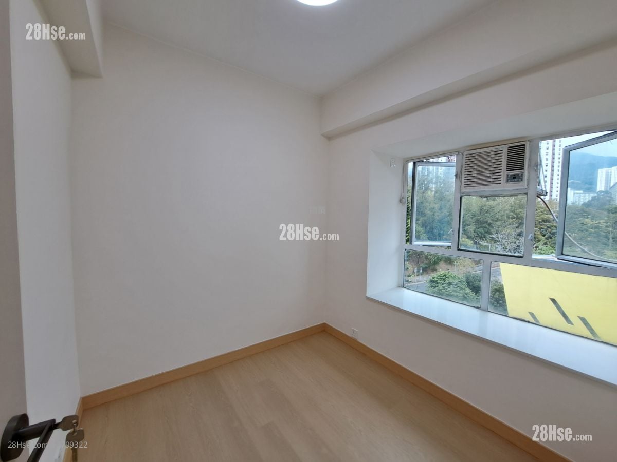 豪辉花园 售盘 3 房 , 1 浴室 463 平方尺