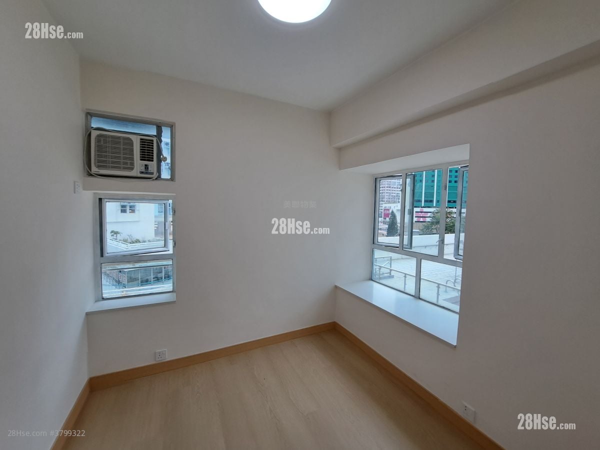 豪辉花园 售盘 3 房 , 1 浴室 463 平方尺