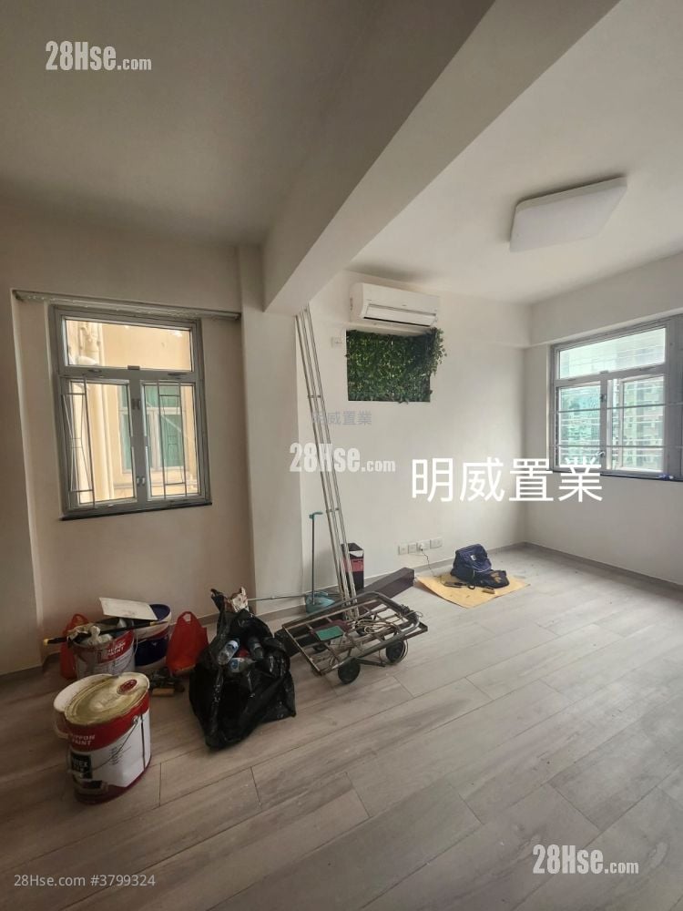 Fu Tao Building Sell 2 Bedrooms 432 ft²