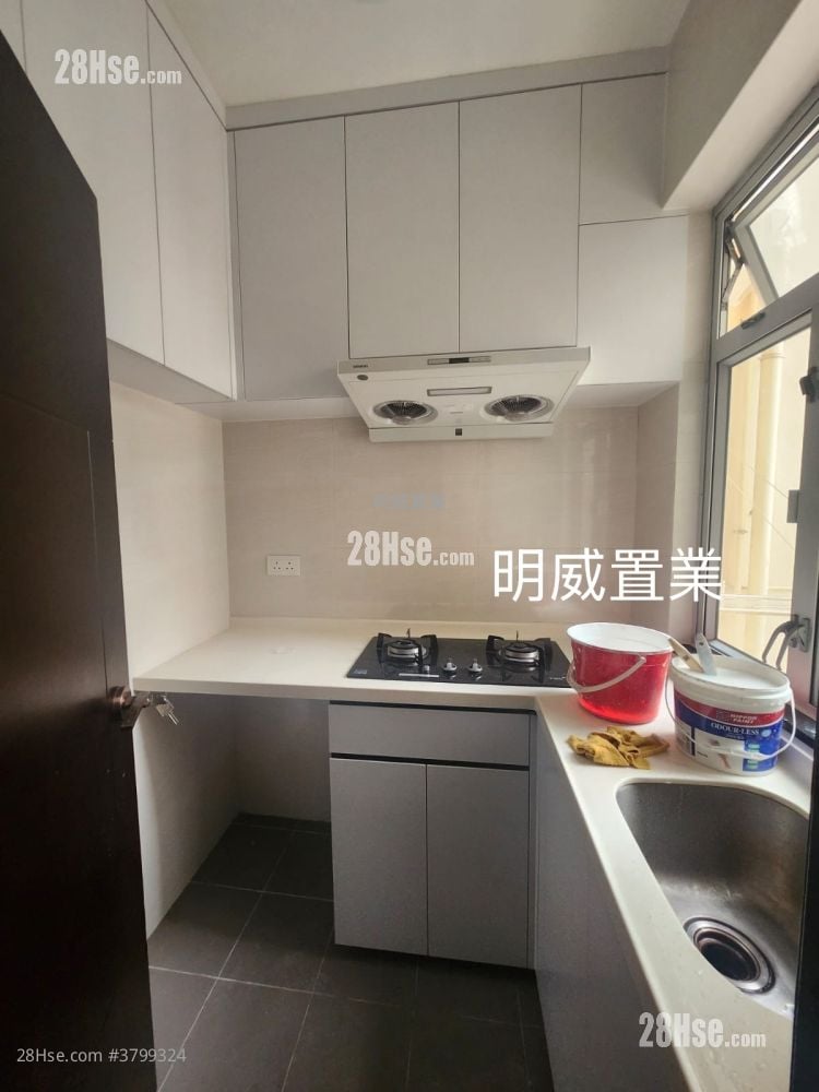 Fu Tao Building Sell 2 Bedrooms 432 ft²