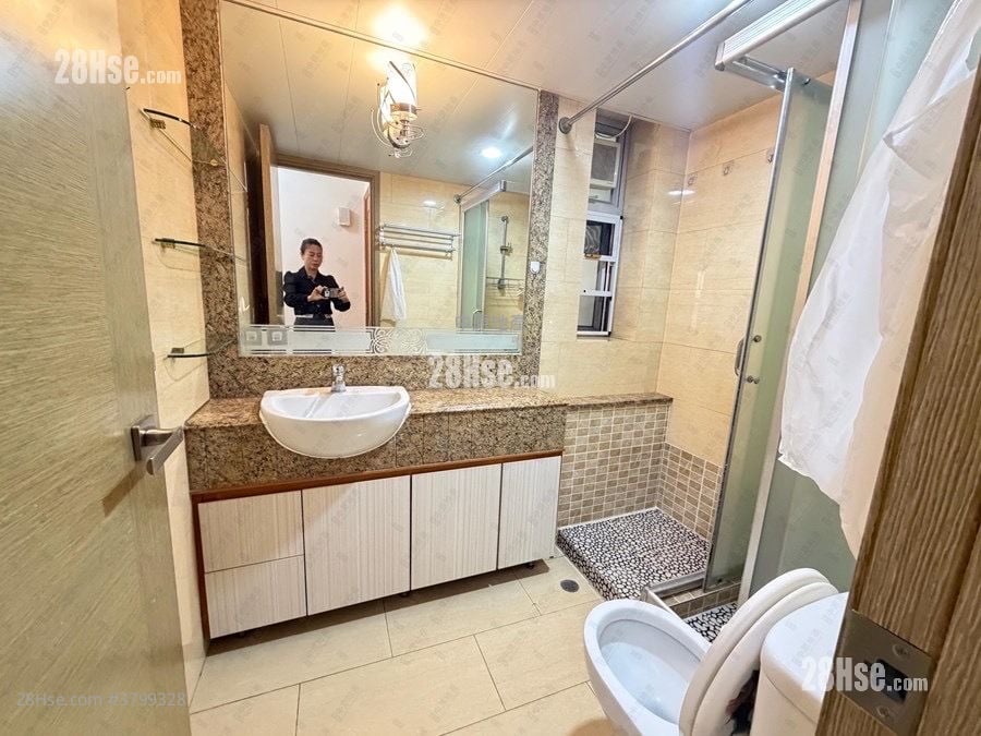 Vianni Cove Sell 3 Bedrooms 713 ft²