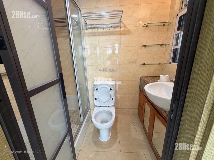 Vianni Cove Sell 3 Bedrooms 713 ft²