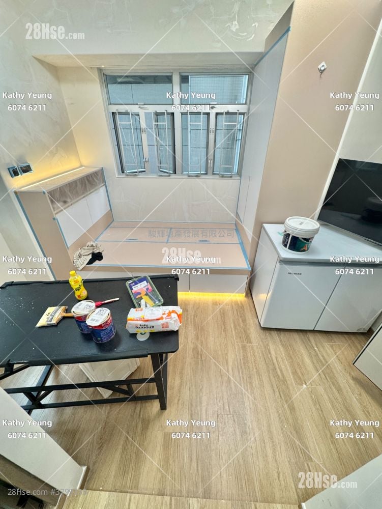 Yan On Building Rental Studio , 1 Bathroom 180 ft²