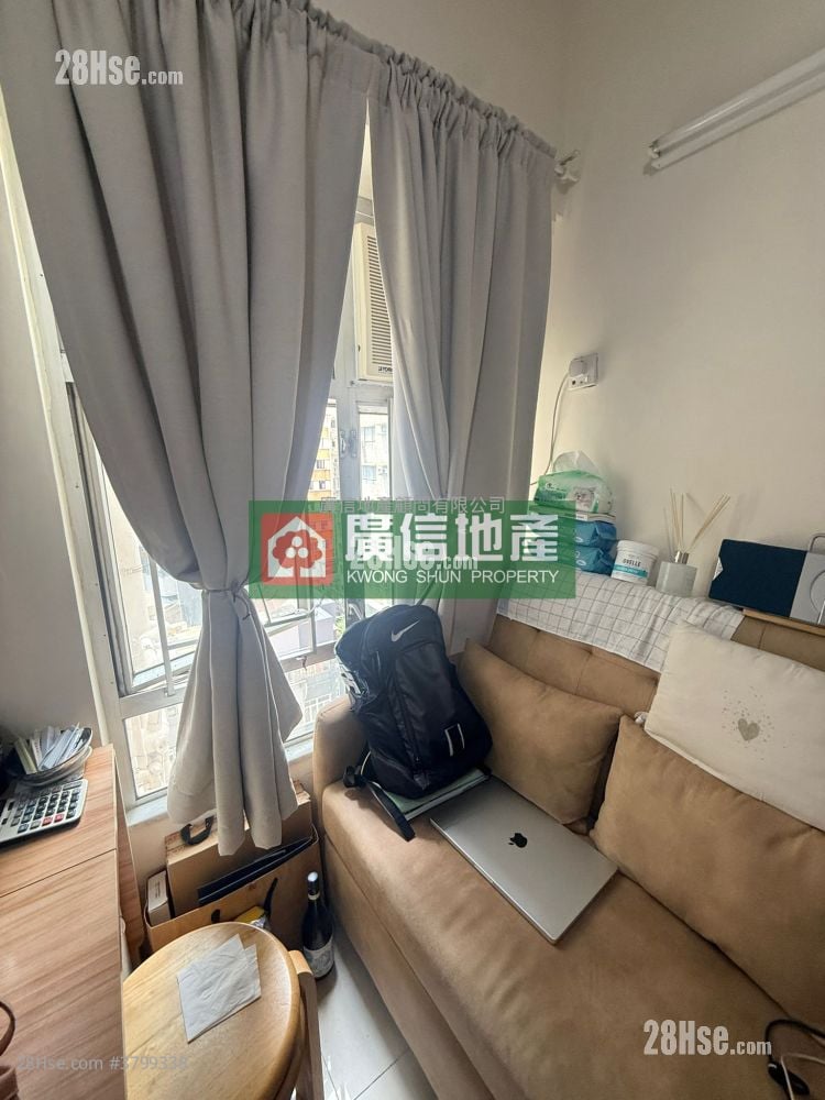 顺安大厦 售盘 2 房 , 1 浴室 321 平方尺