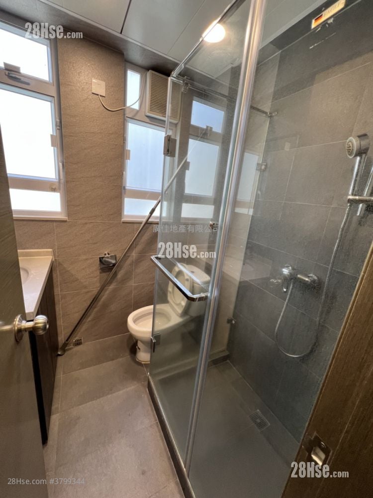 4A Second Street Sell 2 Bedrooms , 2 Bathrooms 274 ft²