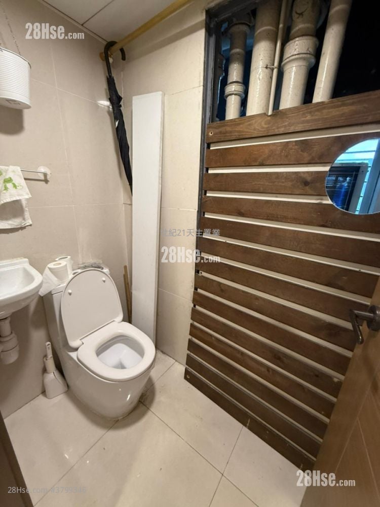 My Loft Rental 1 Toilet