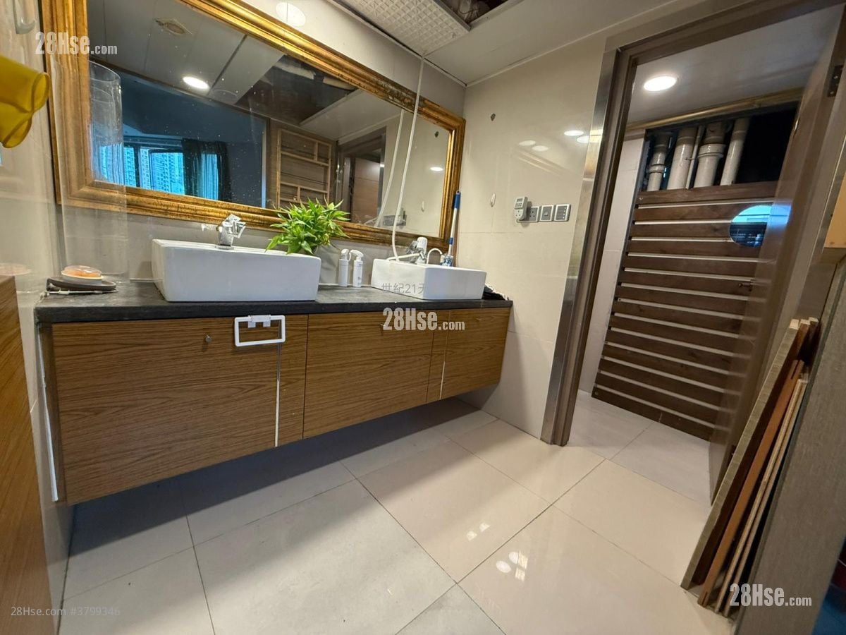 My Loft Rental 1 Toilet