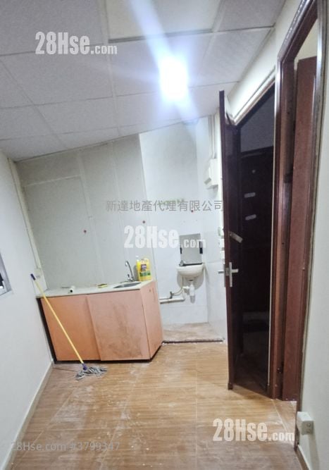 村屋 租盘 1 房 , 1 浴室 200 平方尺