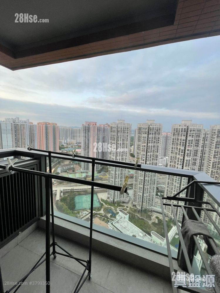 Yoho West Sell 2 Bedrooms 390 ft²