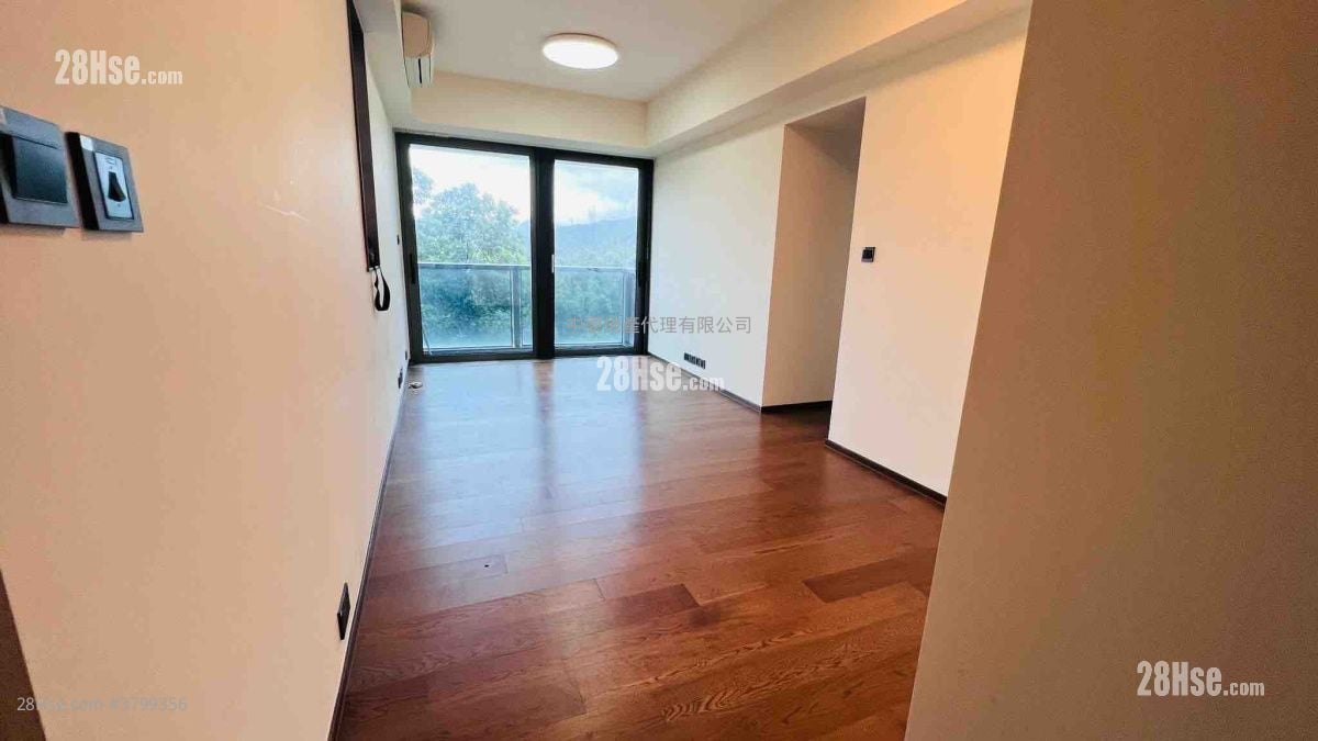 living room: 「中原地產 上源專組」最齊最多 最專業最可靠