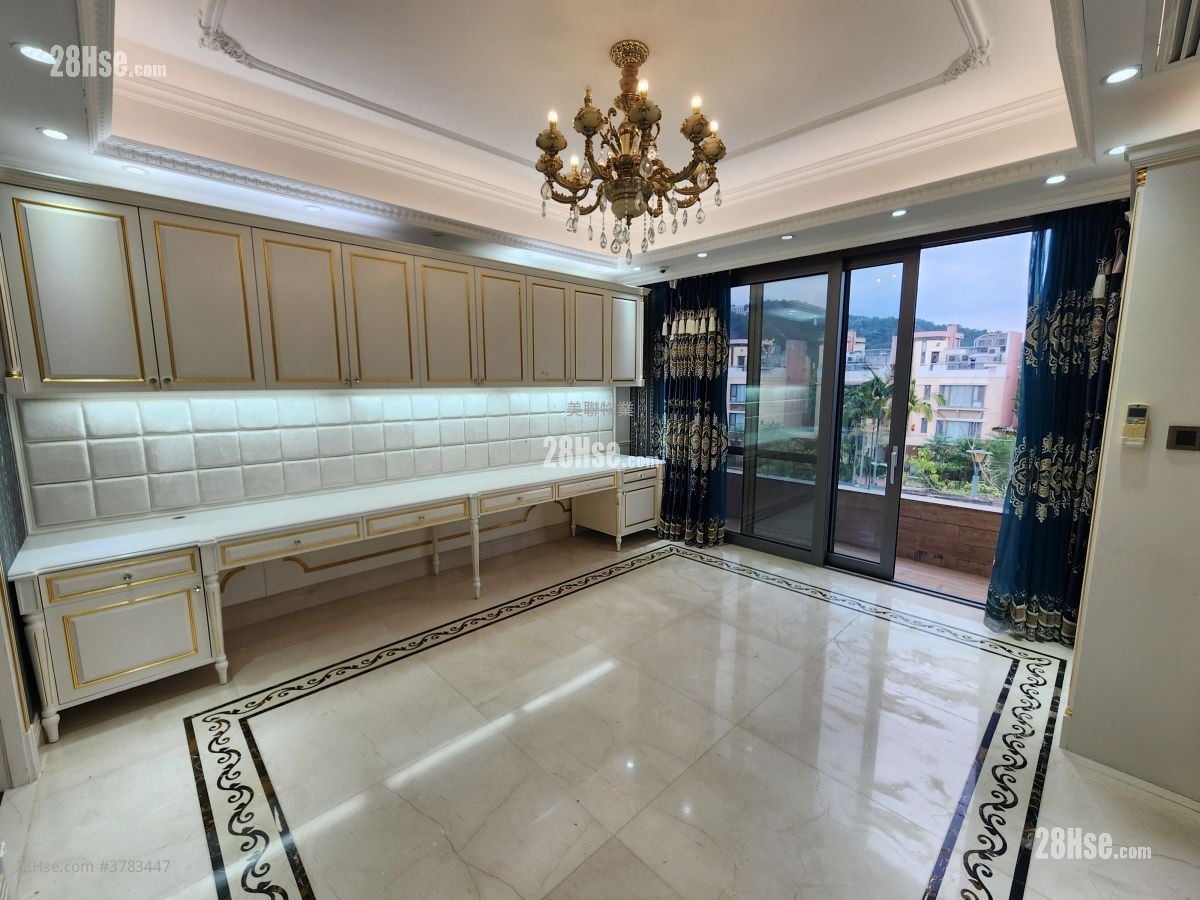 bedroom 2: Double Haven Sell 4 Bedrooms , 5+ Bathrooms 2,250 ft²