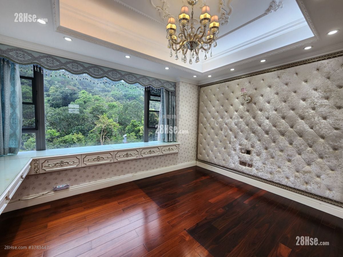 bedroom 3: Double Haven Sell 4 Bedrooms , 5+ Bathrooms 2,250 ft²