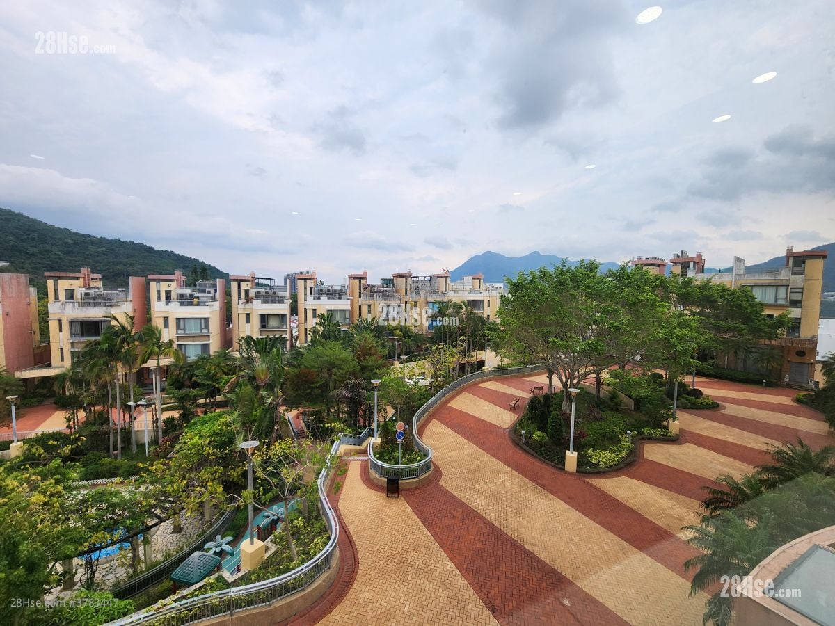 View: Double Haven Sell 4 Bedrooms , 5+ Bathrooms 2,250 ft²