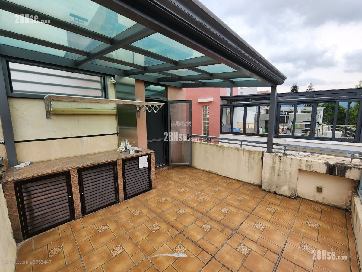 rooftoop: Double Haven Sell 4 Bedrooms , 5+ Bathrooms 2,250 ft²