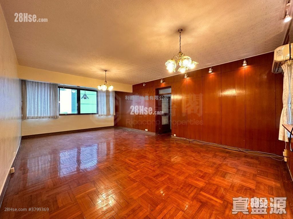 Bel-Air House Sell 3 Bedrooms , 3 Bathrooms 1,378 ft²