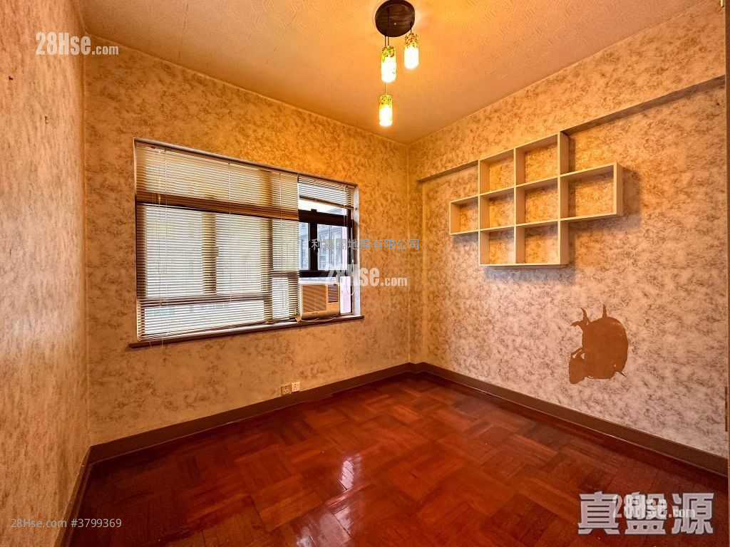 Bel-Air House Sell 3 Bedrooms , 3 Bathrooms 1,378 ft²