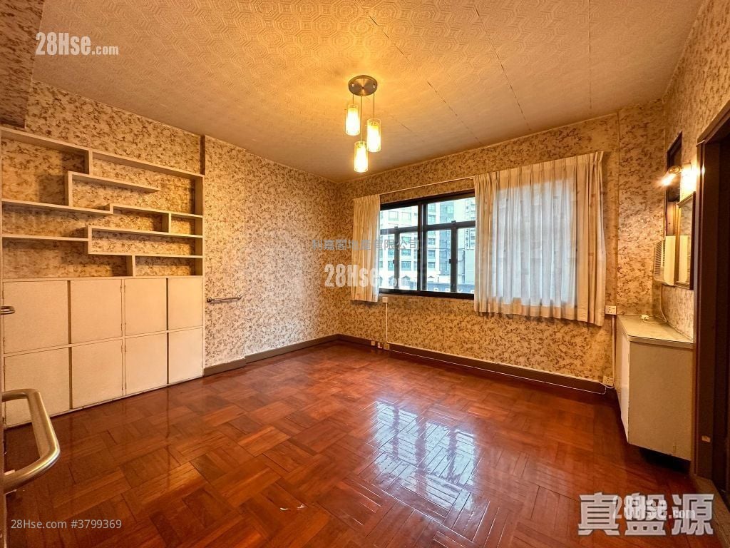 Bel-Air House Sell 3 Bedrooms , 3 Bathrooms 1,378 ft²