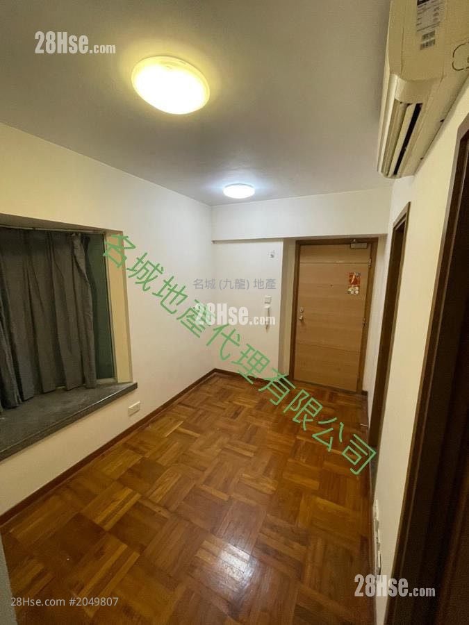 Metro Harbour View Rental 2 Bedrooms , 1 Bathroom 320 ft²