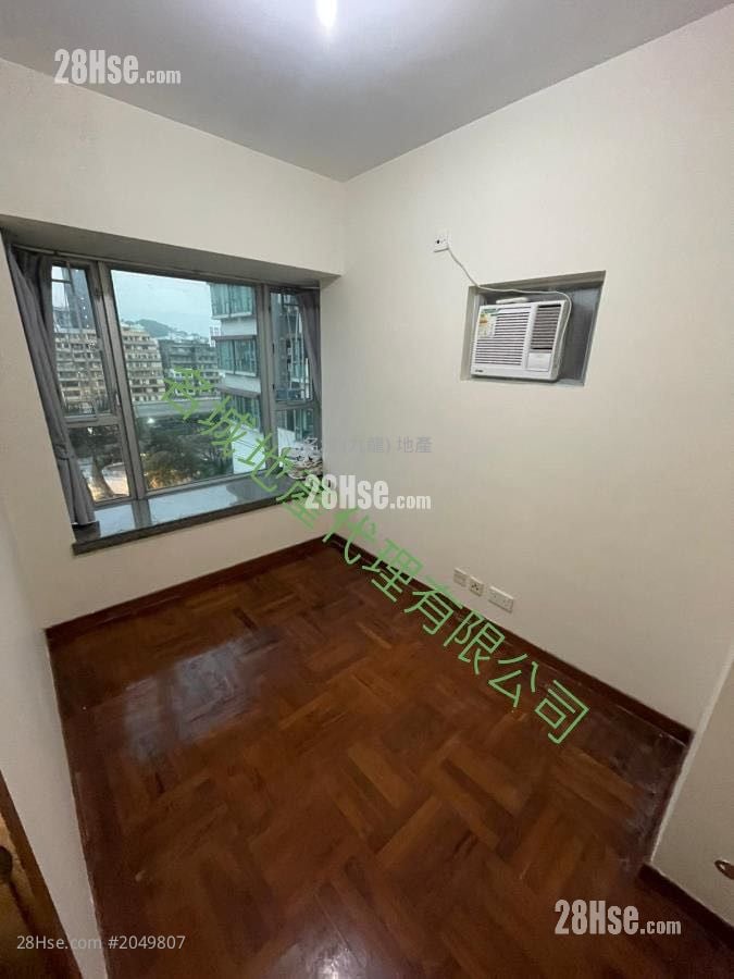 Metro Harbour View Rental 2 Bedrooms , 1 Bathroom 320 ft²