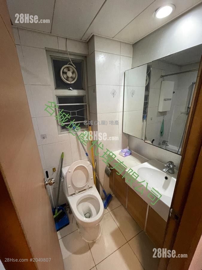 Metro Harbour View Rental 2 Bedrooms , 1 Bathroom 320 ft²