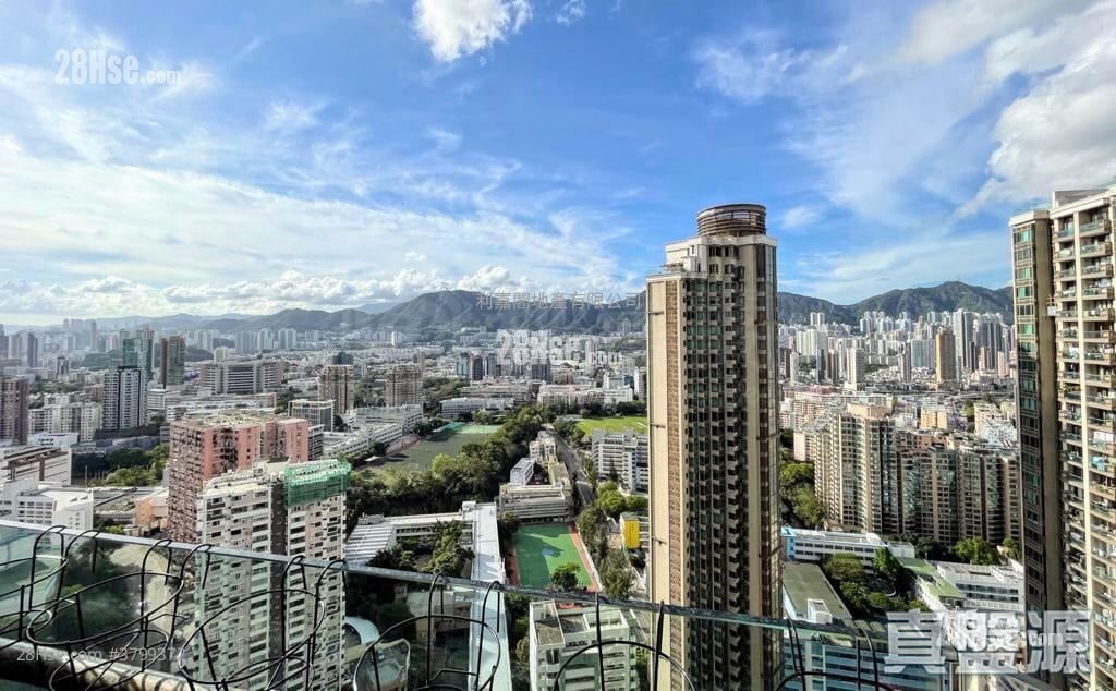 Celestial Heights Sell 4 Bedrooms 1,604 ft²