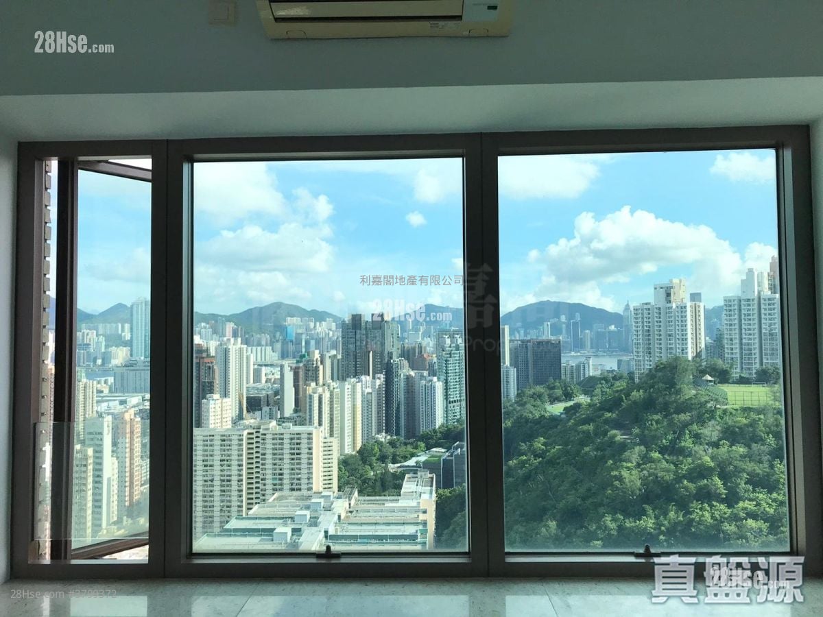 Celestial Heights Sell 4 Bedrooms 1,604 ft²