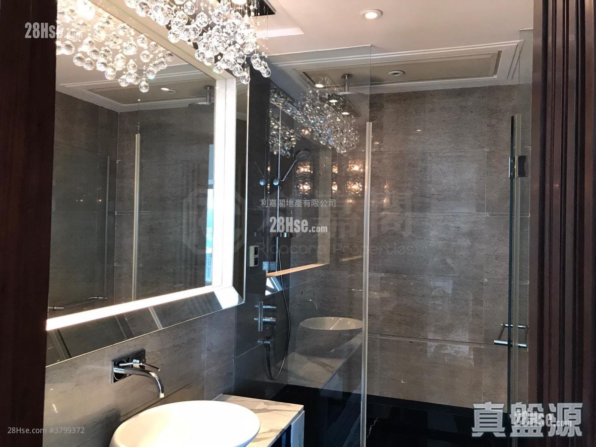 Celestial Heights Sell 4 Bedrooms 1,604 ft²