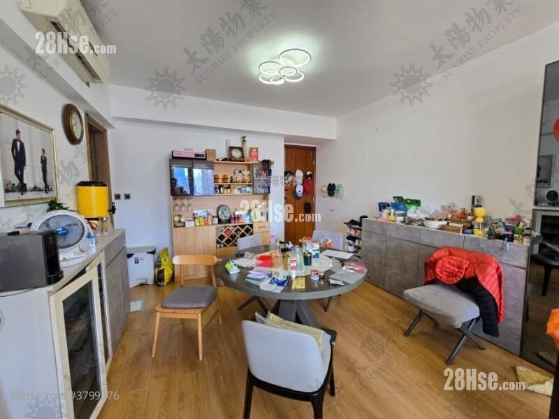 Stars By The Harbour Sell 4 Bedrooms 1,084 ft²