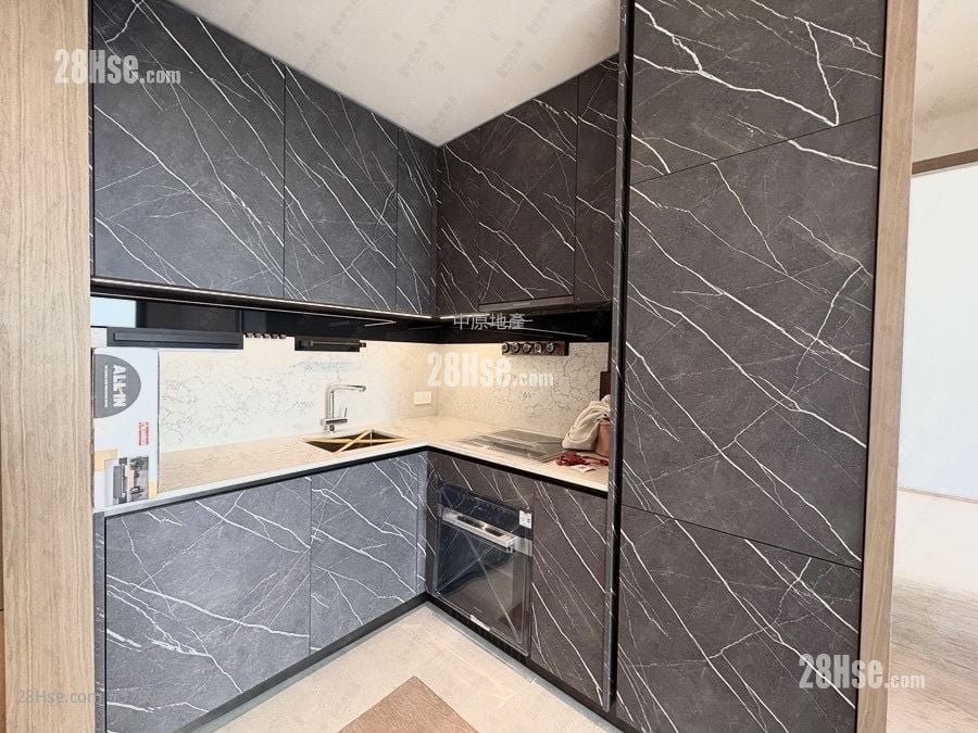 朗贤峯 租盘 2 房 , 1 浴室 528 平方尺