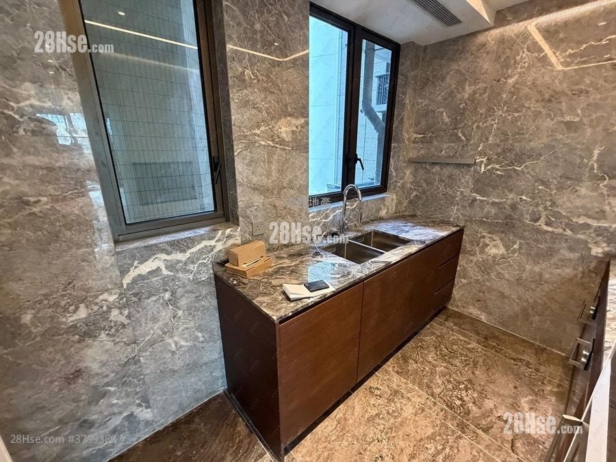 Grand Homm Rental 1,380 ft²