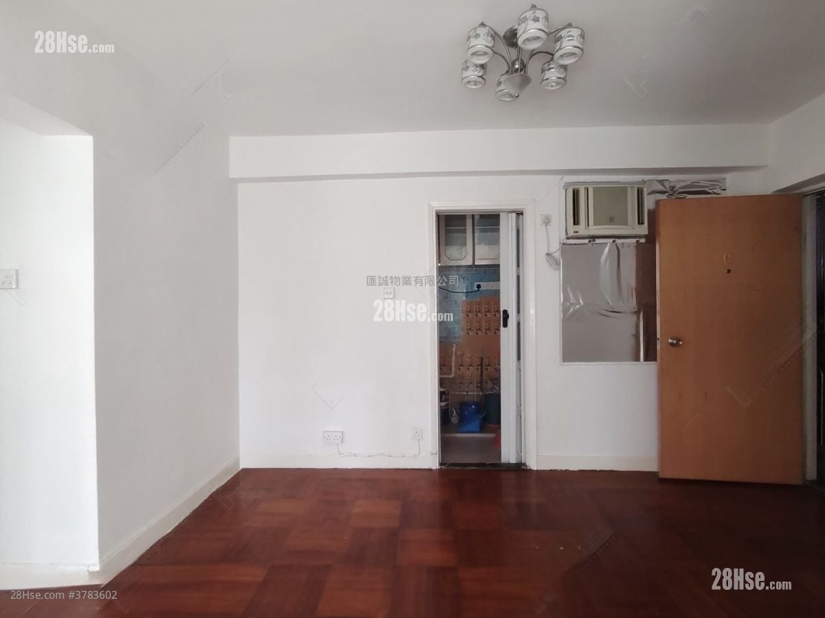 Tropicana Gardens Rental 2 Bedrooms , 1 Bathroom 408 ft²