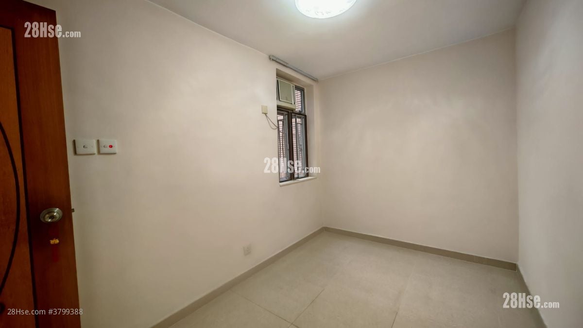 汀雅苑 售盘 3 房 495 平方尺