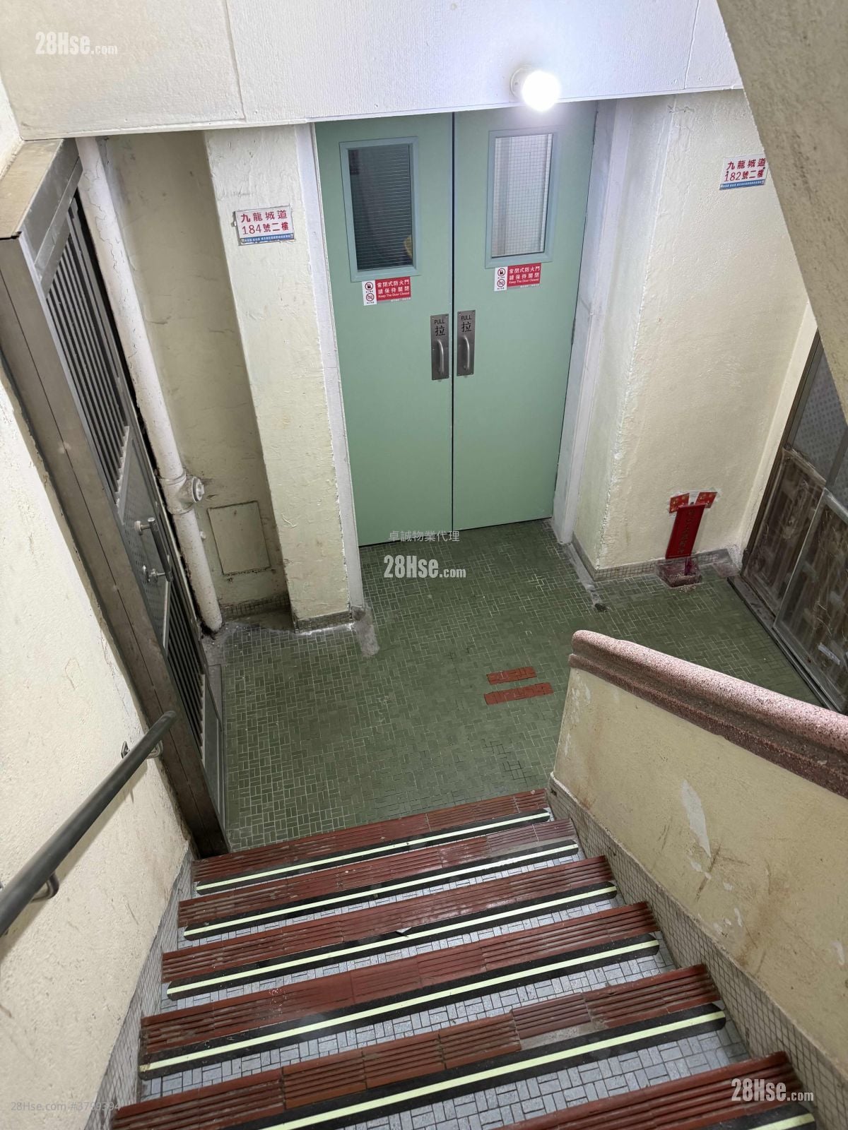 Apartment Rental 2 Bedrooms , 1 Bathroom 238 ft²