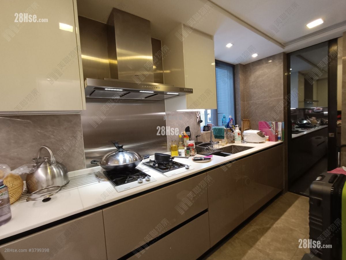 云海 售盘 3 房 983 平方尺